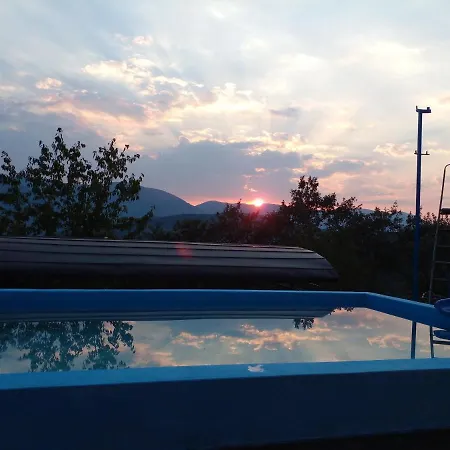Idilican Brijeg Casa vacanze *